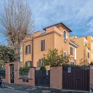 A Vinicius Et Mita 2* Roma