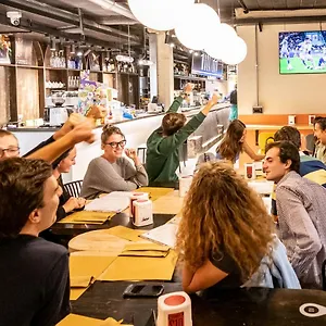 Hostel Marathon, Genoa